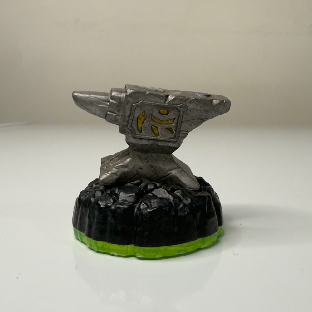 Skylanders Spyro’s adventure Anvil Rain